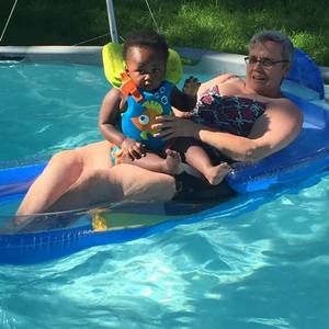 Meet your Posher, Eva